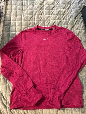 Nike women's small Long Sleeve Dri-FIT Tee - Magenta Heather